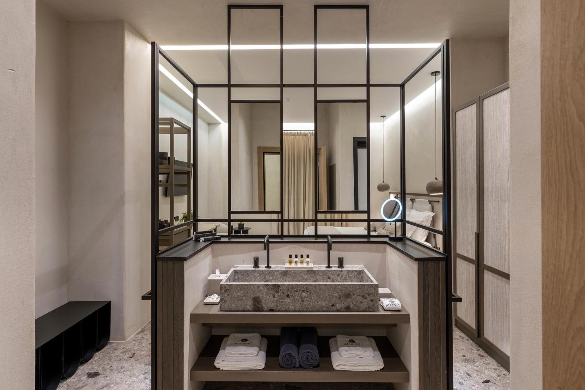 Aeonic Suites And Spa Mykonos Town Luaran gambar